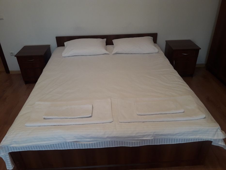 DOBA - Центр 2кім студія 7 місць. Завжди тепла !