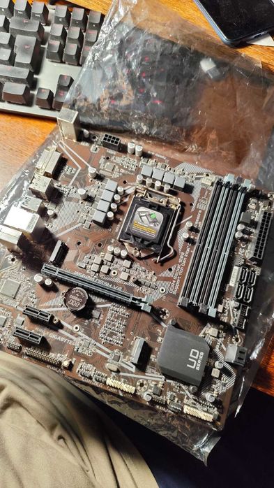 Gigabyte B560M DS3H V2 - LGA 1200