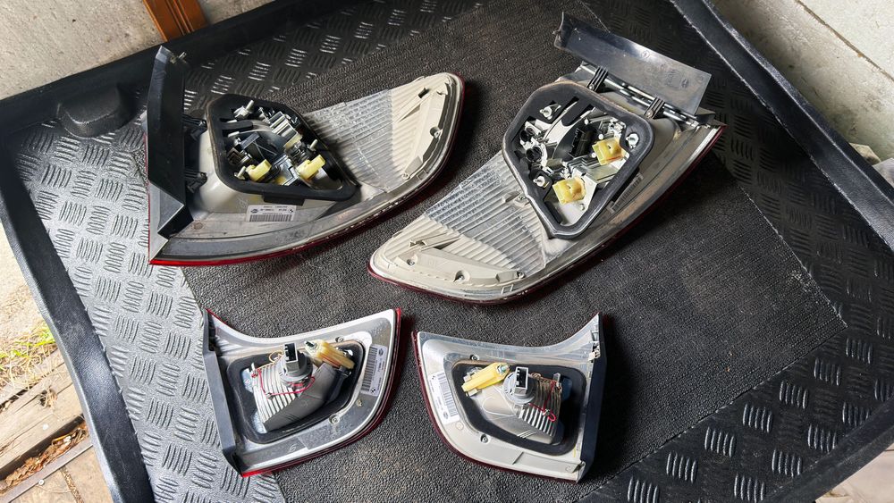 BMW X6 E71 2008-2012 (przedlift) HELLA komplet oryginalnych lamp tylnych