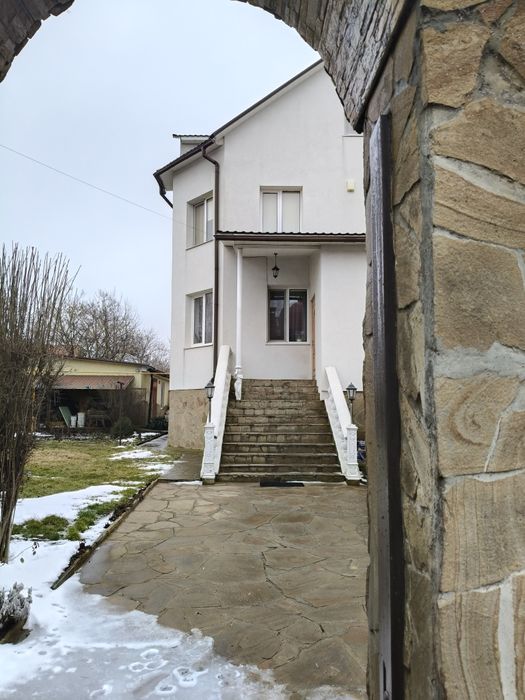 Продается дом в центре Авангарда, который впечатляет