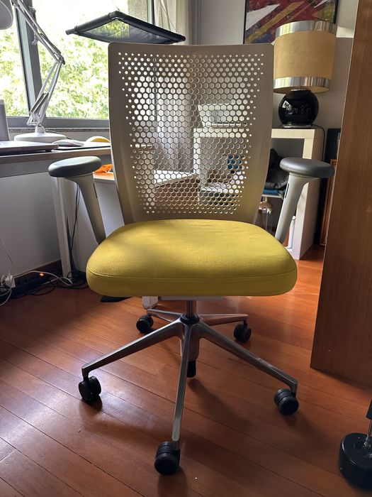 Cadeira Vitra ID Chair