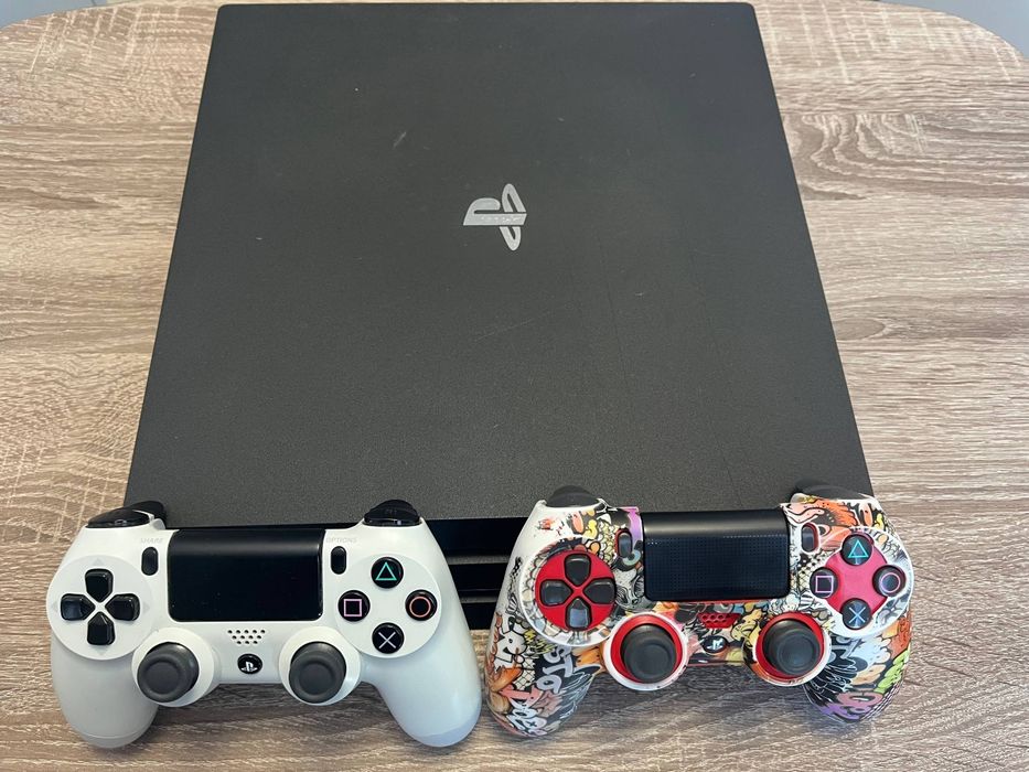 Playstation 4 Pro, 1 TB