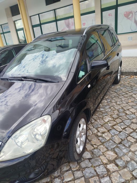 Opel Zafira — fotografia 4