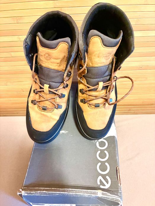 ECCO SOFT 7 TRED gore tex. 43 р-р Напівчоботи (кеди, кросівки) чоловічі