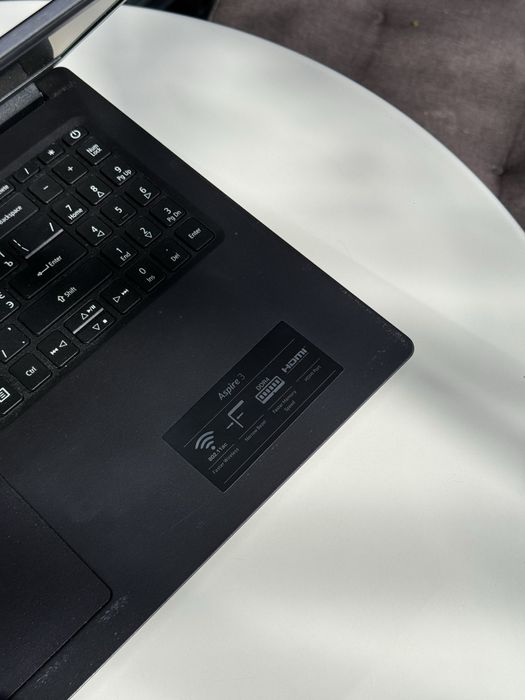 ТЕРМІНОВО!! Продам ноутбук Acer aspire 3