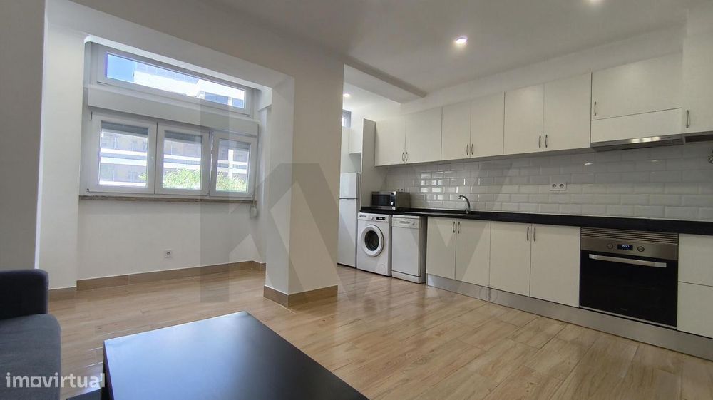 Apartamento T1 para Arrendamento em Alvalade