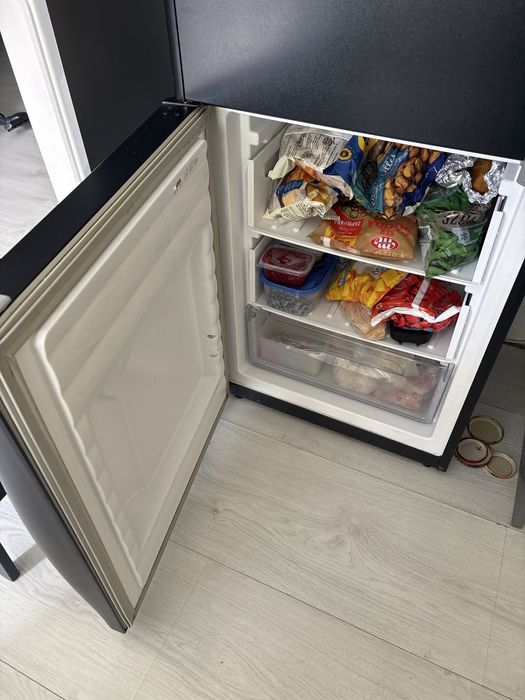 Lofowka czarna z zamrażarką hoover