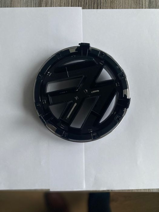 Emblemat znaczek Vw Passat B6 CC  GOLF 5 nr katalogowy 3 CO853600