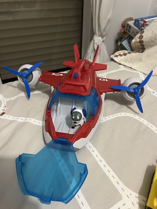Helicóptero patrulha pata