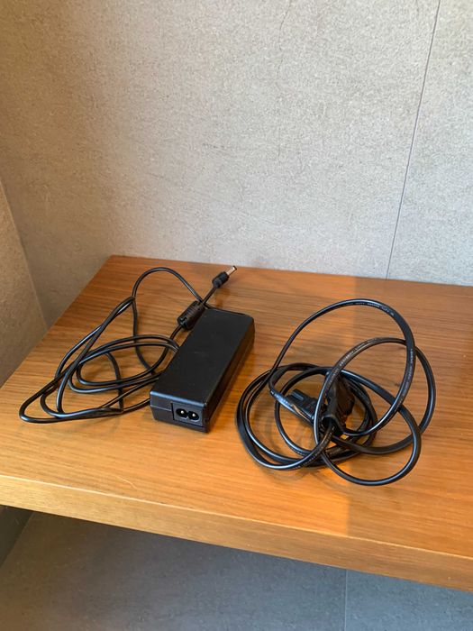Buy Moshi Symbus Q Compact USB-C Dock with Wireless Charging at Best Price In Pa
