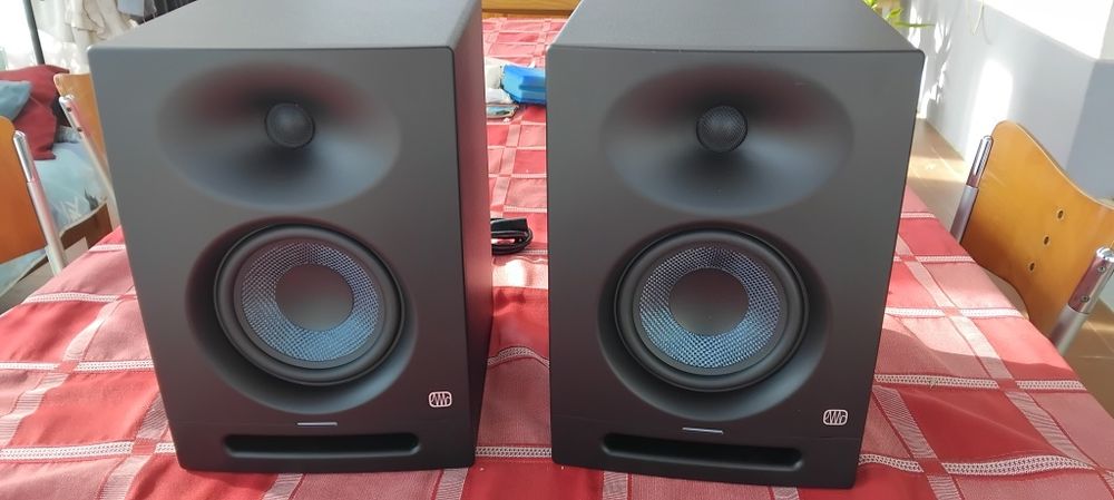 2 Colunas novas Eris Presonus Studio 5  com Bluetooth
