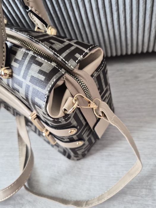 Fendi logowana elegancka torebka