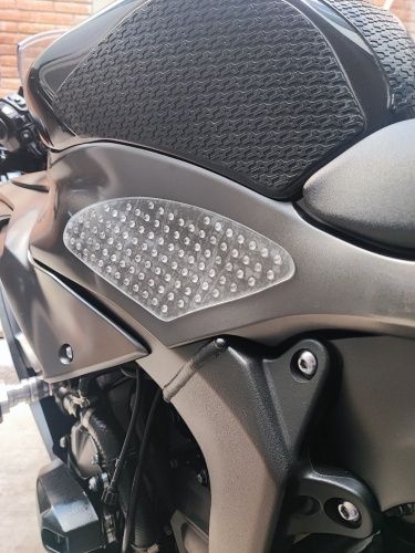 Бокові накладки на бак мото бокова захисна накладка на бак силіконова