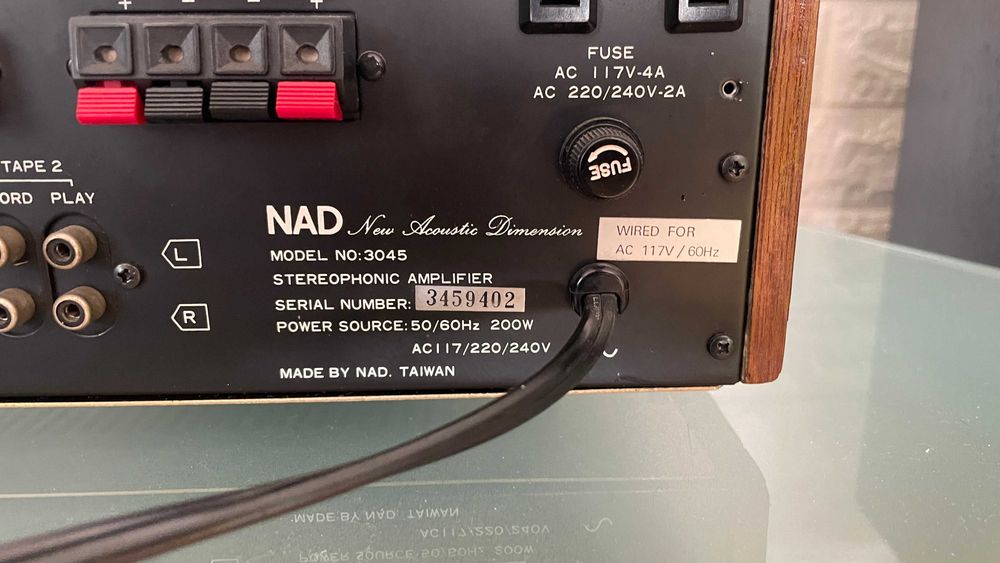 Усилитель NAD 3045 120вольт