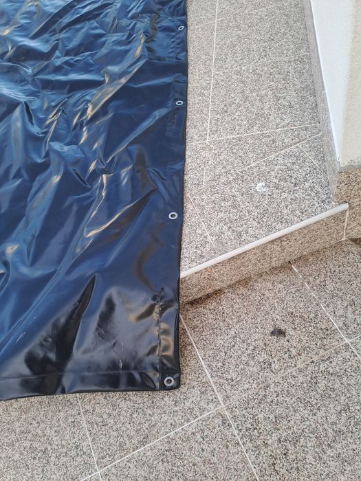 Vendo toldo com ilhos ,novo,5x2.5,preto
