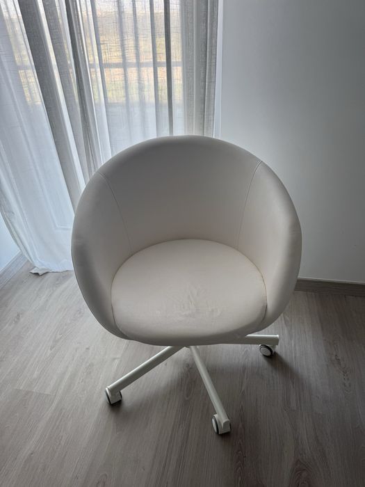 Cadeira IKEA c/rodas
