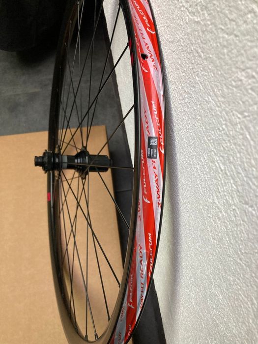 Rodas 29  Fulcrum Rápid  Red