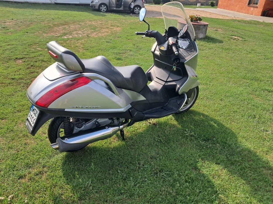 Skuter Aprilia Atlantic 500  Stan Bardzo Dobry