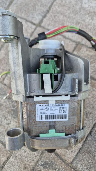 Двигун arcelik 2835640100