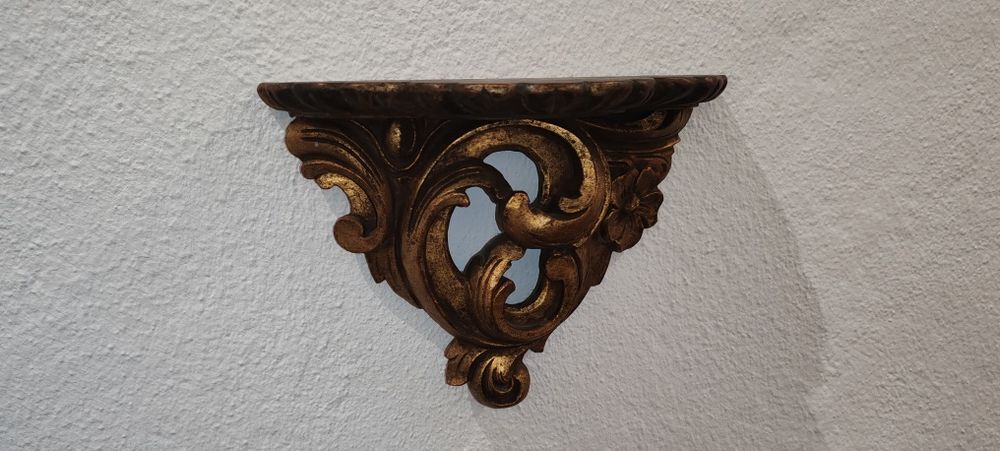 6 pianhas em talha dourada