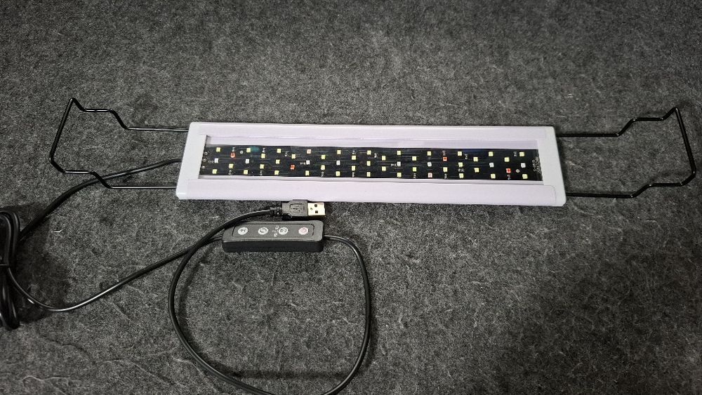 Calha iluminação / Luminária LED 6W RGB USB NOVA, para Aquário, 3 módulos de iluminação e temporizador