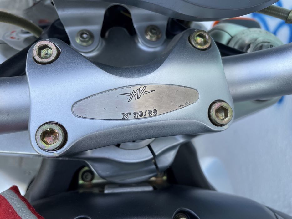 MV Augusta Brutale 910 RR Córsega moto 20/99