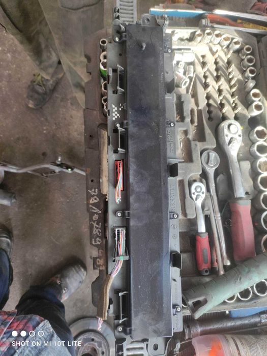 licznik zegar renault scenic II 1.9 dci