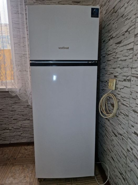 Холодильник vestfrost