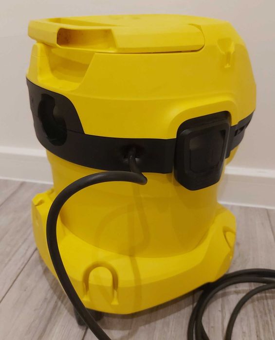 odkurzacz warsztatowy karcher WD 3P z elektrogniazdem + filtr