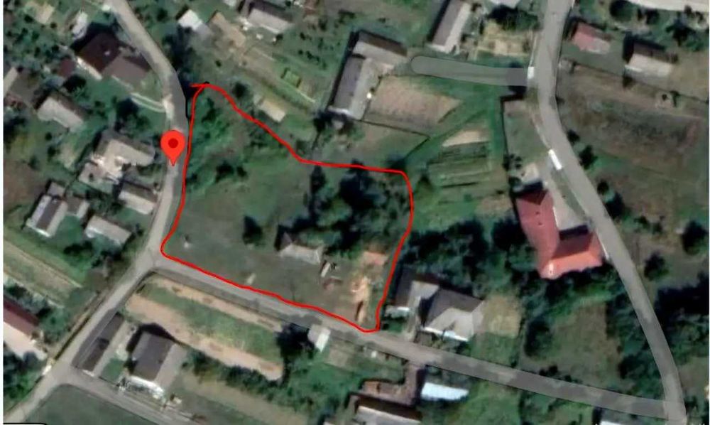 Продаж земельної ділянки під будівництво, на ділянці є старий будинок