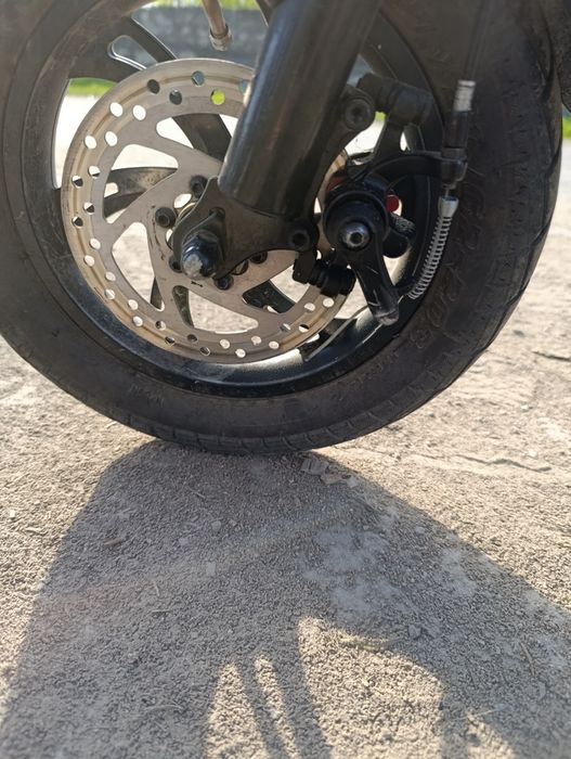 Продам електросамокат kugookirin c1+