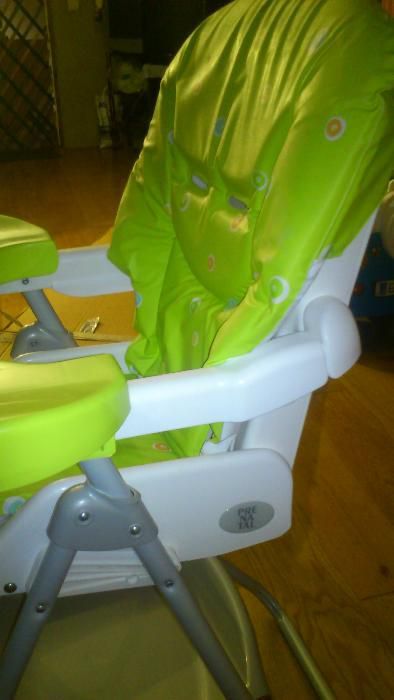 vende-se cadeira de refeições