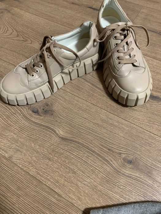 Жіночі шкіряні туфлі-кеди