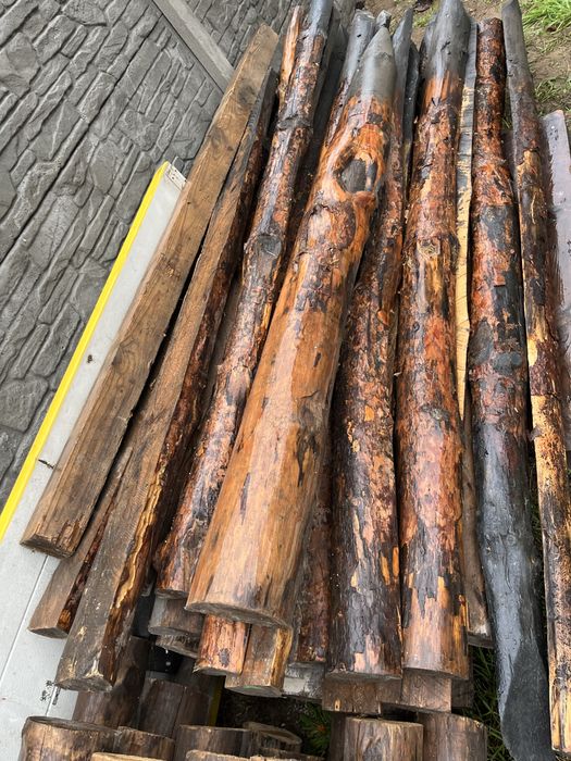 Żerdzie ogrodzeniowe