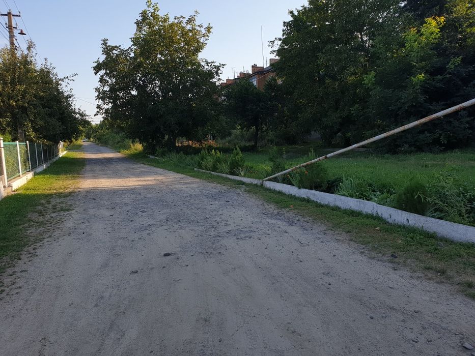 Двоповерхова будівля