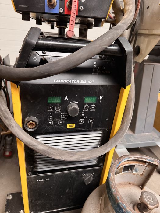 Spawarka migomat Esab fabricator EM 401i
