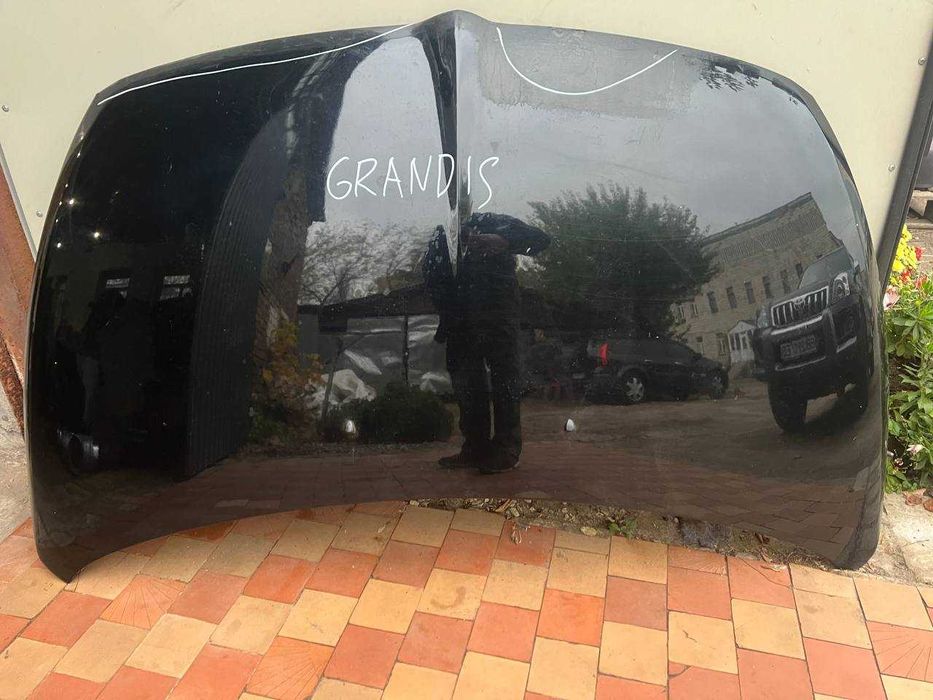 Разборка MITSUBISHI  Grandis 2,4 2.0 TDi кпп мотор балка диск