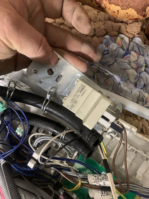 Ситиралка Whirlpool