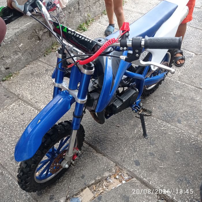 Vendo moto a gasolina como nova