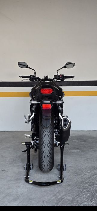 Honda Hornet 750 - 2025