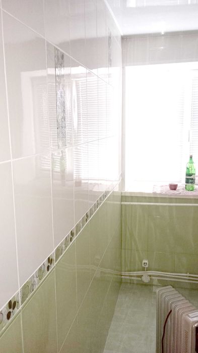 Велика трикімнатна квартира район Сільхозтехніка