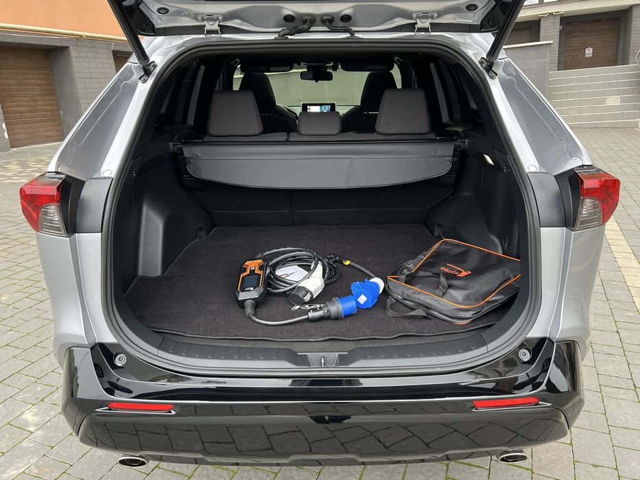 Toyota RAV4 PLUG-IN HYBRID авто продаж