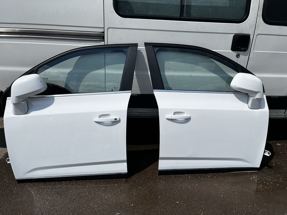 Двері Chevrolet Orlando оригінал