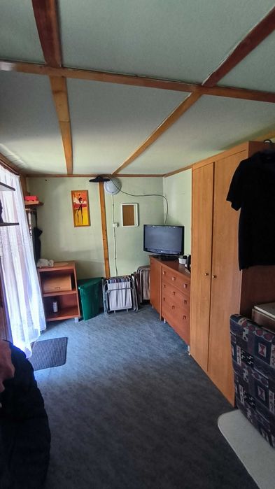 Sprzedam domek letniskowy/ barakowóz wraz z altanką.