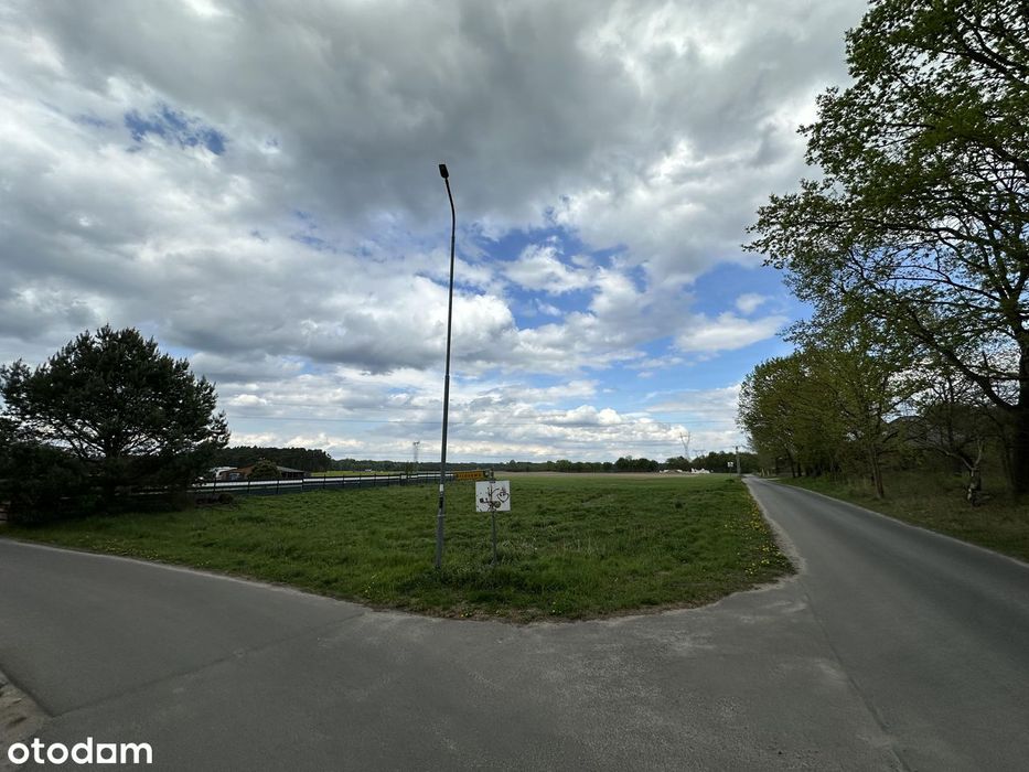 Działka budowlana 1903 m² z mediami Kłodawa