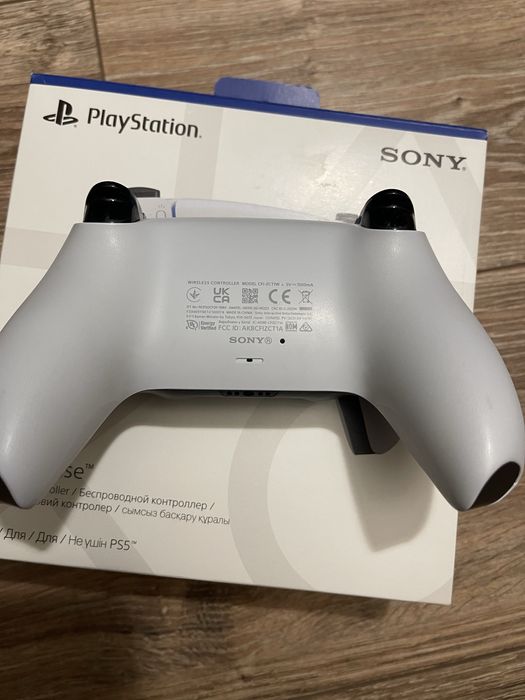 Геймпад PlayStation DualSense