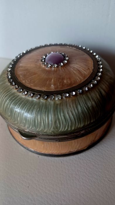 Puzderko  antyk -ciezkie