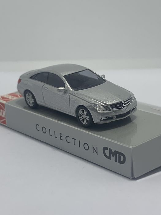 Mercedes E da Busch escala 1/87