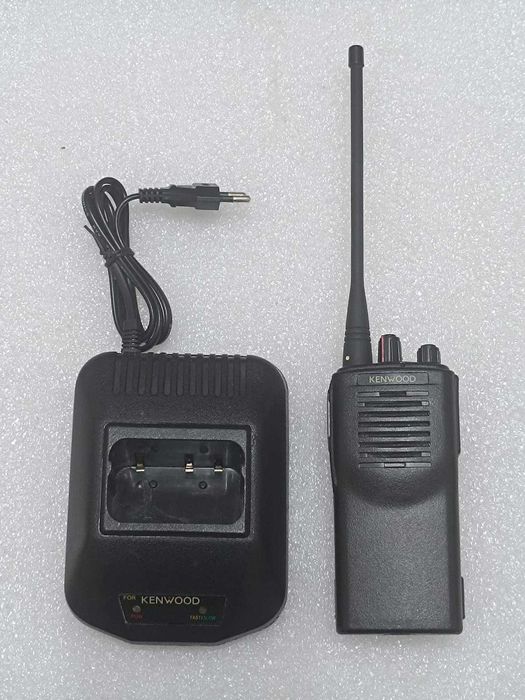 Рация, радиостанция Кенвуд ТК-3107, литиевая батарея.