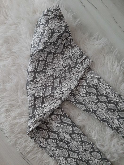 MONKI spodnie wysoki stan proste nogawki XXS 32